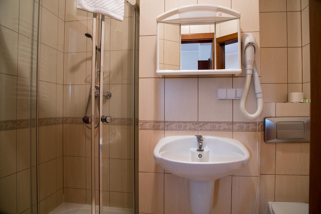 Hotel Baron Ciechanów Esterno foto