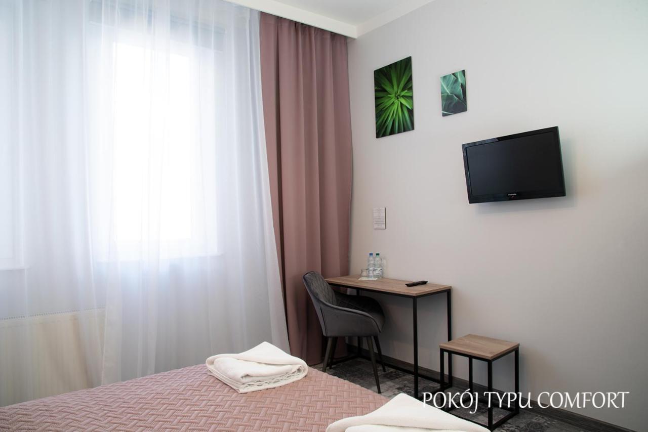 Hotel Baron Ciechanów Esterno foto