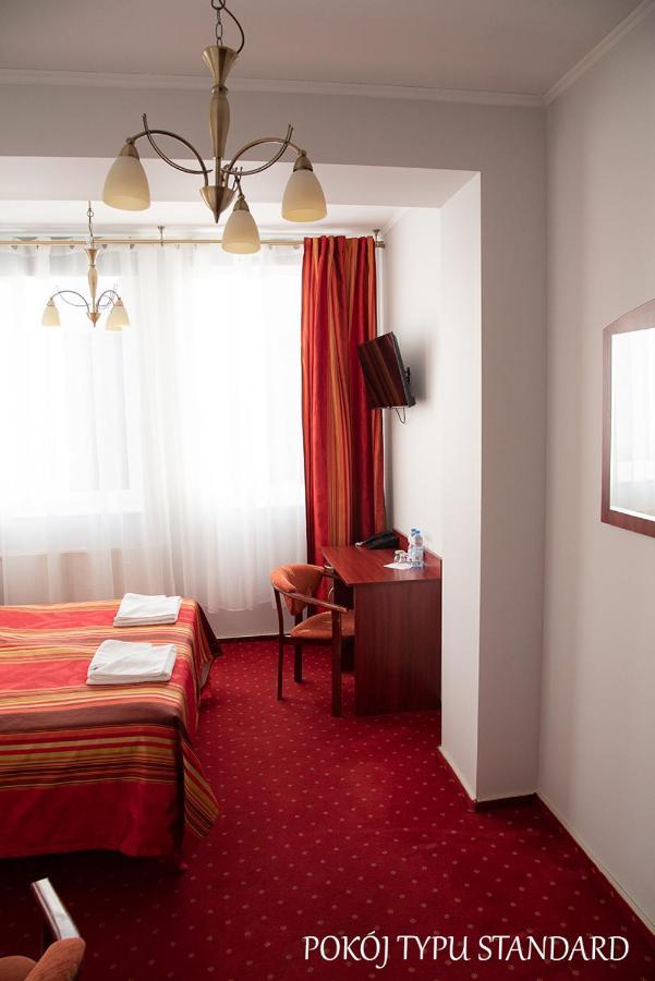 Hotel Baron Ciechanów Esterno foto