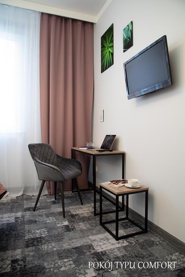 Hotel Baron Ciechanów Esterno foto