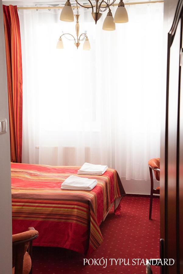 Hotel Baron Ciechanów Esterno foto